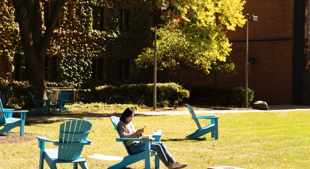 2024 Autumn on West Campus - UIC Student Reading